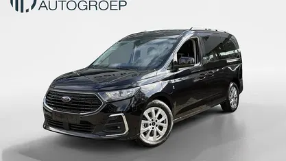 Gebruikt 2025 Ford Tourneo Titanium Van | € 44.945 (Eerlijke prijs)