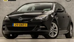 Zwart Gebruikt 2012 Opel Astra Sport Hatchback | € 7.445 (Eerlijke prijs)