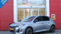 Grijs Gebruikt 2024 Peugeot 208 Allure Hatchback | € 20.495 (Eerlijke prijs)