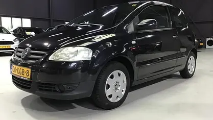 Zwart Occasion 2010 VW Fox Trendline Hatchback | € 2.250 (Eerlijke prijs)