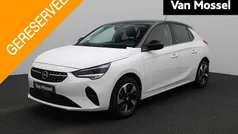 Wit Gebruikt 2022 Opel Corsa-e Elegance Hatchback | € 17.400 (Eerlijke prijs)
