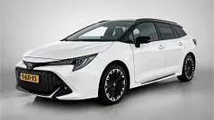 Wit, metallic lak Gebruikt 2023 Toyota Corolla Sport Stationwagen | € 30.445 (Eerlijke prijs)