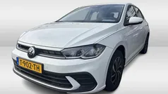 Wit Gebruikt 2023 VW Polo Life Hatchback | € 17.950 (Eerlijke prijs)