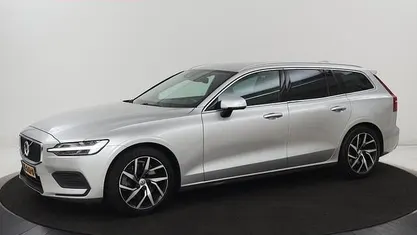Occasion 2019 Volvo V60 Momentum Stationwagen | € 21.400 (Eerlijke prijs)
