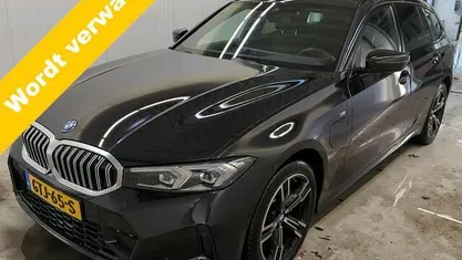 Gebruikt 2024 BMW 330 M Sport Stationwagen | € 44.950 (Goede deal)