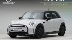 Wit Gebruikt 2021 Mini Cooper Classic Hatchback | € 21.950 (Eerlijke prijs)