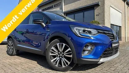 Occasion Renault Captur Initiale Paris 141 PK (103 kW) 2023 Blauw SUV