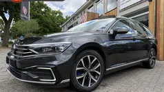 Grijs Gebruikt 2021 VW Passat Business Stationwagen | € 23.900 (Eerlijke prijs)