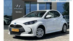 Wit Gebruikt 2023 Toyota Yaris Active Hatchback | € 20.900 (Eerlijke prijs)