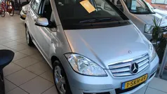 Grijs Gebruikt 2012 Mercedes A160 Hatchback | € 7.950 (Eerlijke prijs)