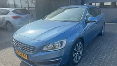 Blauw Gebruikt 2014 Volvo V60 Momentum Stationwagen | € 3.995 (Eerlijke prijs)