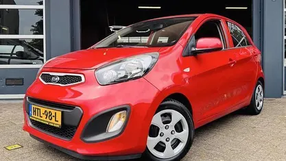 Occasion Kia Picanto Comfort 69 PK (50 kW) 2015 Rood Hatchback