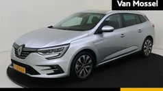 Grijs Gebruikt 2023 Renault Mégane GrandTour Techno Stationwagen | € 23.935 (Eerlijke prijs)