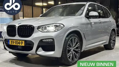 Grijs (metallic) Gebruikt 2019 BMW X3 Executive SUV | € 27.934 (Eerlijke prijs)