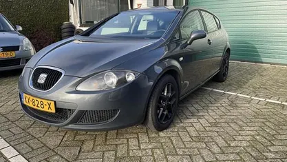 Grijs Gebruikt 2007 Seat Leon Hatchback | € 2.450 (Eerlijke prijs)