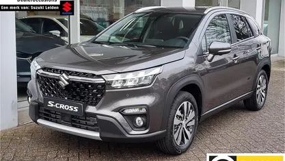 Grijs Nieuw 2025 Suzuki SX4 S-Cross Style SUV | € 29.945 (Eerlijke prijs)