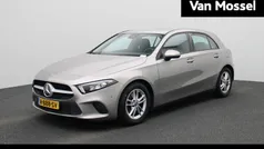 Grijs Gebruikt 2020 Mercedes A180 Business Hatchback | € 19.900 (Super prijs)