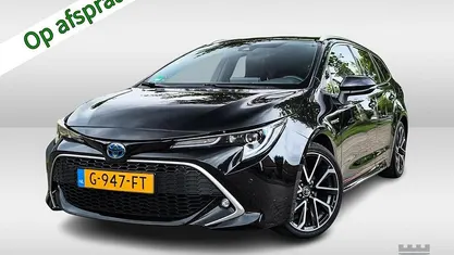 Zwart Gebruikt 2019 Toyota Corolla Premium Stationwagen | € 23.900 (Goede deal)