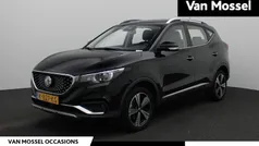 Zwart Gebruikt 2021 MG ZS Luxury Sedan | € 15.900 (Eerlijke prijs)