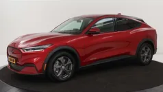Rood Gebruikt 2021 Ford Mustang Mach-E SUV | € 23.900 (Goede deal)