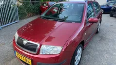 Rood Gebruikt 2007 Skoda Fabia Stationwagen | € 1.949 (Eerlijke prijs)