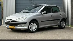 Gebruikt 2001 Peugeot 206 Hatchback | € 1.150 (Eerlijke prijs)