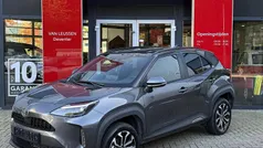 Grijs Gebruikt 2025 Toyota Yaris Cross SUV | € 29.700 (Eerlijke prijs)