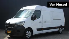 Mineraalwit qng Gebruikt 2024 Renault Master Black Edition Van | € 26.440 (Super prijs)