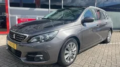 Grijs Gebruikt 2020 Peugeot 308 Premium Stationwagen | € 13.450 (Eerlijke prijs)