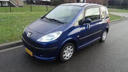 Occasion Peugeot 1007 73 PK (53 kW) 2005 MPV