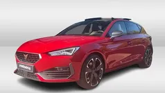 Rood Gebruikt 2023 Cupra Leon VZ Hatchback | € 29.950 (Eerlijke prijs)