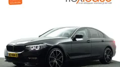 Zwart metallic Gebruikt 2017 BMW 520 M Sport Sedan | € 29.900 (Eerlijke prijs)