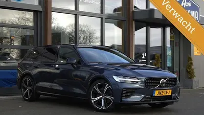 Gebruikt 2023 Volvo V60 Plus Stationwagen | € 36.744 (Eerlijke prijs)
