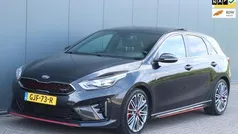 Zwart, metallic lak Gebruikt 2019 Kia Ceed GT 2 Hatchback | € 17.950 (Super prijs)