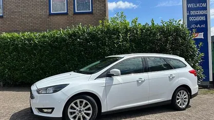 Wit Occasion 2018 Ford Focus Titanium Stationwagen | € 9.995 (Eerlijke prijs)