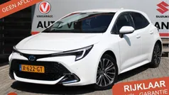 Wit Gebruikt 2023 Toyota Corolla Edition Hatchback | € 26.950 (Eerlijke prijs)