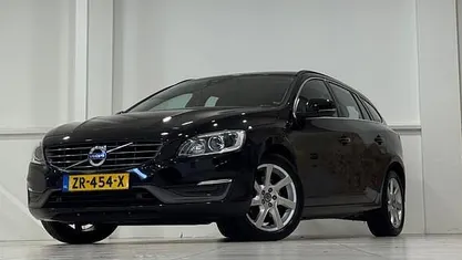Gebruikt 2014 Volvo V60 Momentum Stationwagen | € 13.744 (Eerlijke prijs)