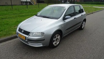 Occasion Fiat Stilo Young 95 PK (69 kW) 2005 Grijs Hatchback