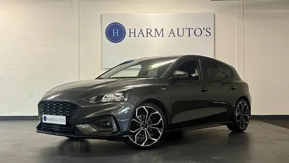 Grijs Gebruikt 2019 Ford Focus ST-Line Hatchback | € 14.999 (Eerlijke prijs)