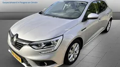 Gebruikt 2018 Renault Mégane IV Life Hatchback | € 10.950 (Eerlijke prijs)