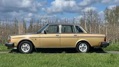 Volvo 264