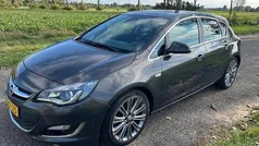Grijs Gebruikt 2014 Opel Astra Sport Hatchback | € 7.700 (Eerlijke prijs)