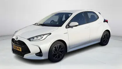 Wit Occasion 2020 Toyota Yaris Hybrid Hatchback | € 20.900 (Eerlijke prijs)