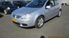 Grijs Gebruikt 2006 VW Golf V Hatchback | € 2.999 (Eerlijke prijs)