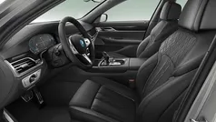 Grijs Gebruikt 2021 BMW 745e M Sport Sedan | € 53.875 (Goede deal)