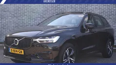 Zwart Gebruikt 2020 Volvo XC60 R-Design SUV | € 44.694 (Eerlijke prijs)