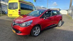 Rood Gebruikt 2014 Renault Clio GrandTour Expression Stationwagen | € 4.999 (Goede deal)