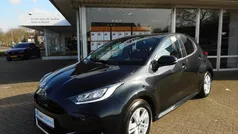 Zwart, metallic lak Gebruikt 2023 Mazda 2 Hatchback | € 23.995 (Eerlijke prijs)