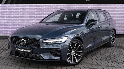 Gebruikt 2025 Volvo V60 Plus Stationwagen | € 46.894 (Eerlijke prijs)