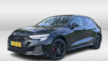 Occasion 2022 Audi A3 Sportback e-tron Competition Hatchback | € 31.750 (Eerlijke prijs)